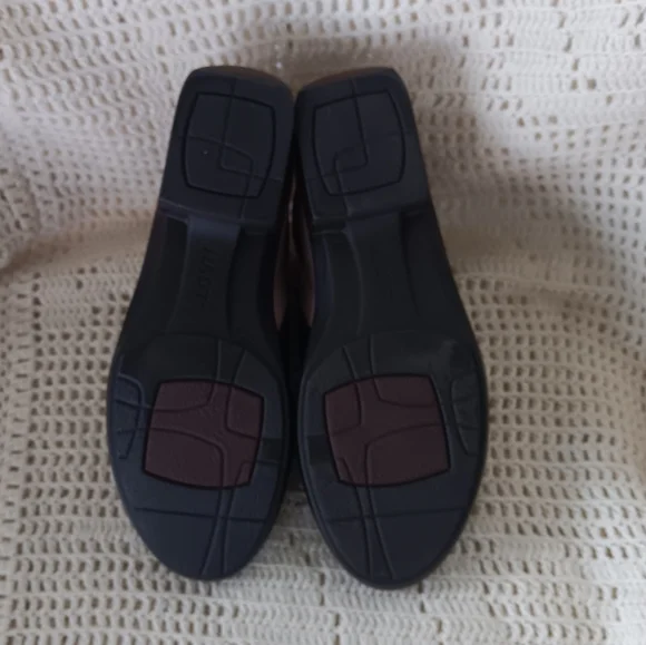 [ Naot Aura Kamsin Black Raven & Taupe Two Tone Leather Ankle Booties ] 39 | 8 - Picture 10 of 15